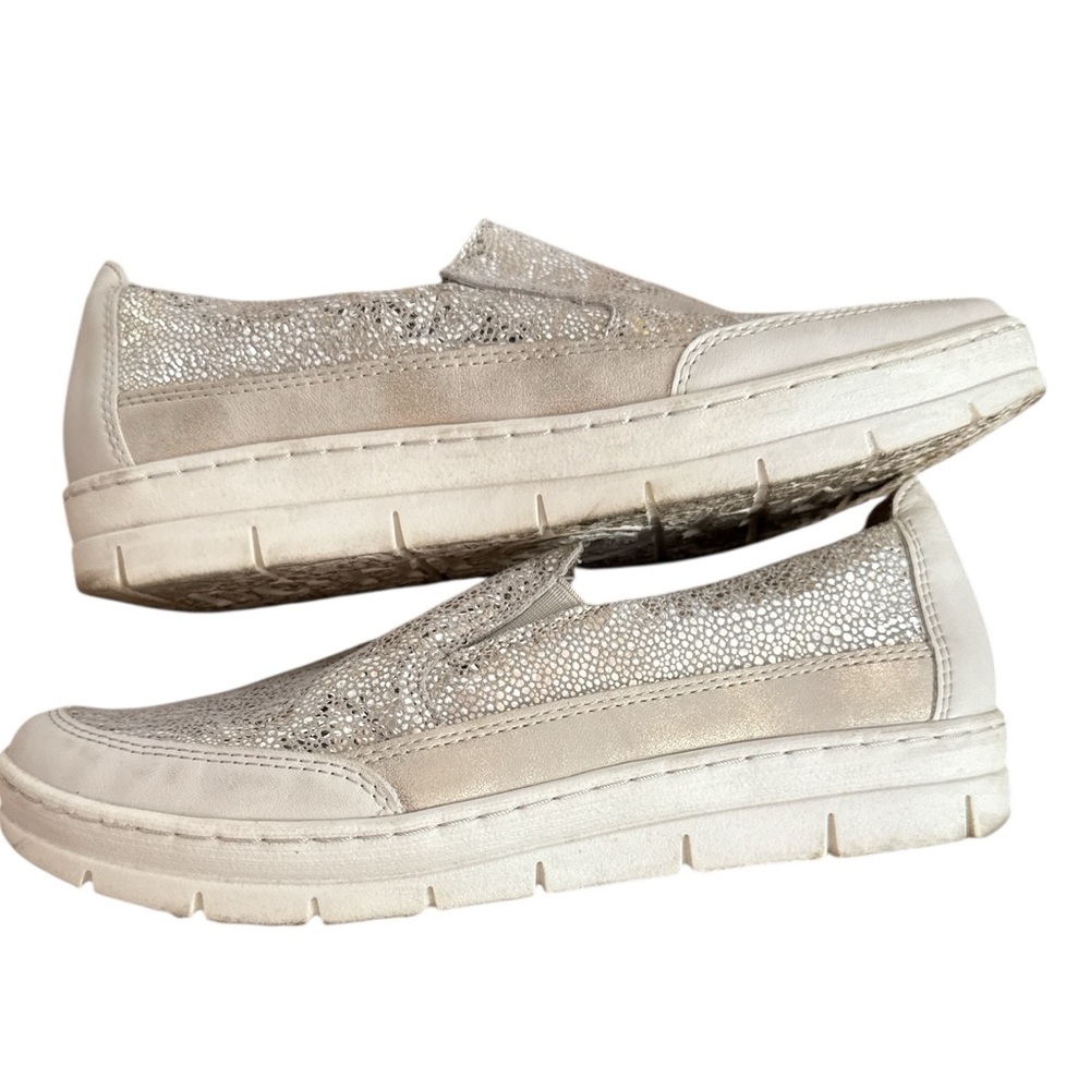 Ravenna Slip On - Picture 2 of 5